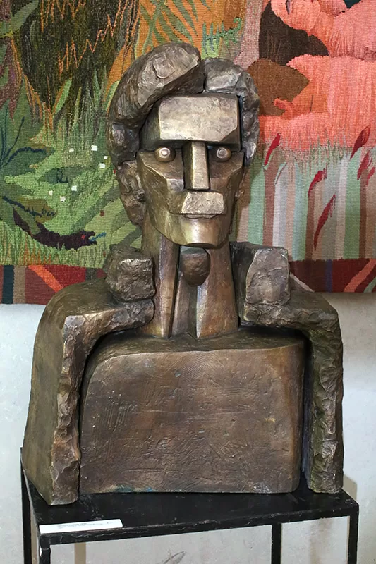 Tālivaldis Gaumigs (1930-2016) „Georga Smeltera portrets”, 1985. Bronza. LMS muzejs 